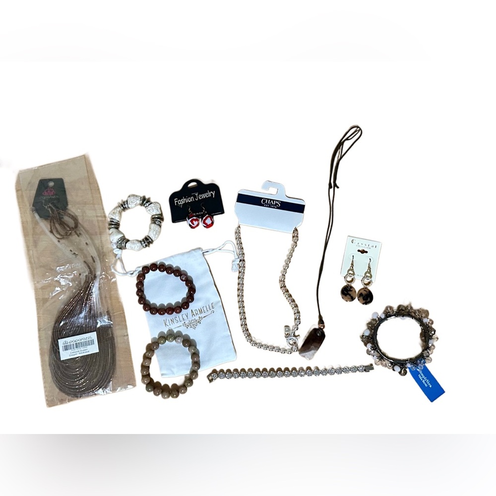 Women’s Jewelry Bundle: NEW WITH TAGS name brand items